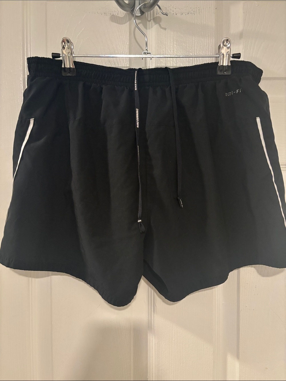Nike Black Women's Athletic Shorts with Inner Liner - Picture 2 of 3